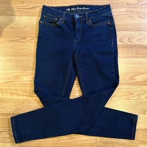 Victoria Secret mid rise siren skinny jeans